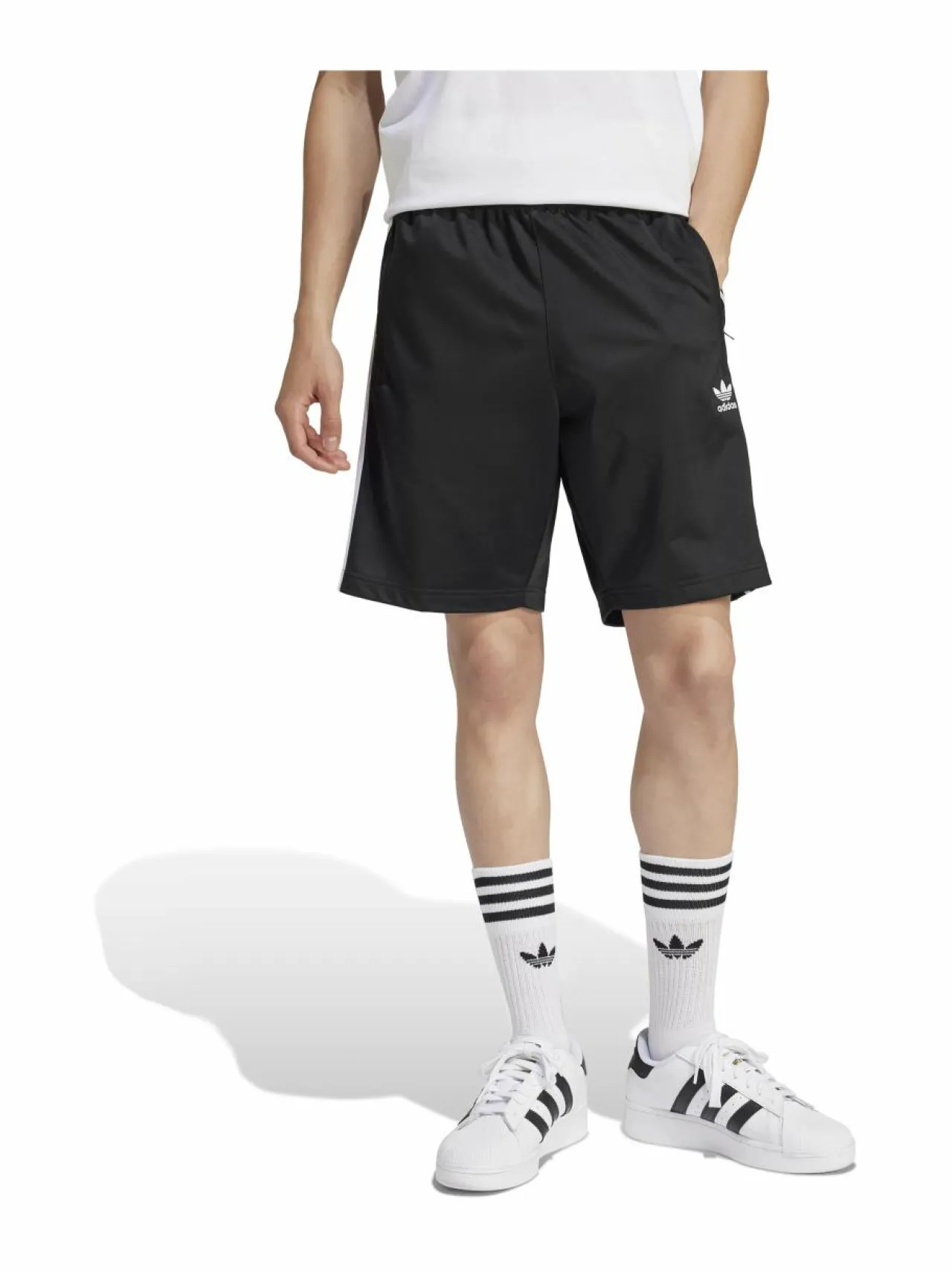 Urheiluhousut & Treenitrikoot<adidas Originals Adicolor Firebird -shortsit IU2368 BLACK/WHITE