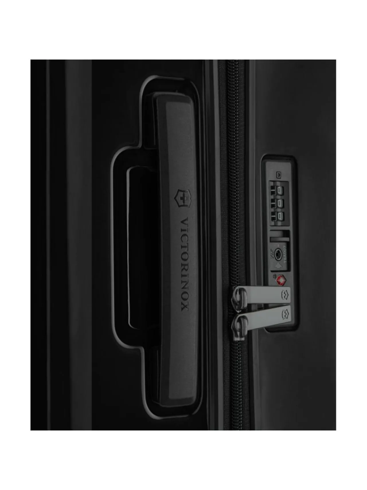 Matkalaukut & Tarvikkeet<Victorinox Travel Gear Airox Medium MUSTA