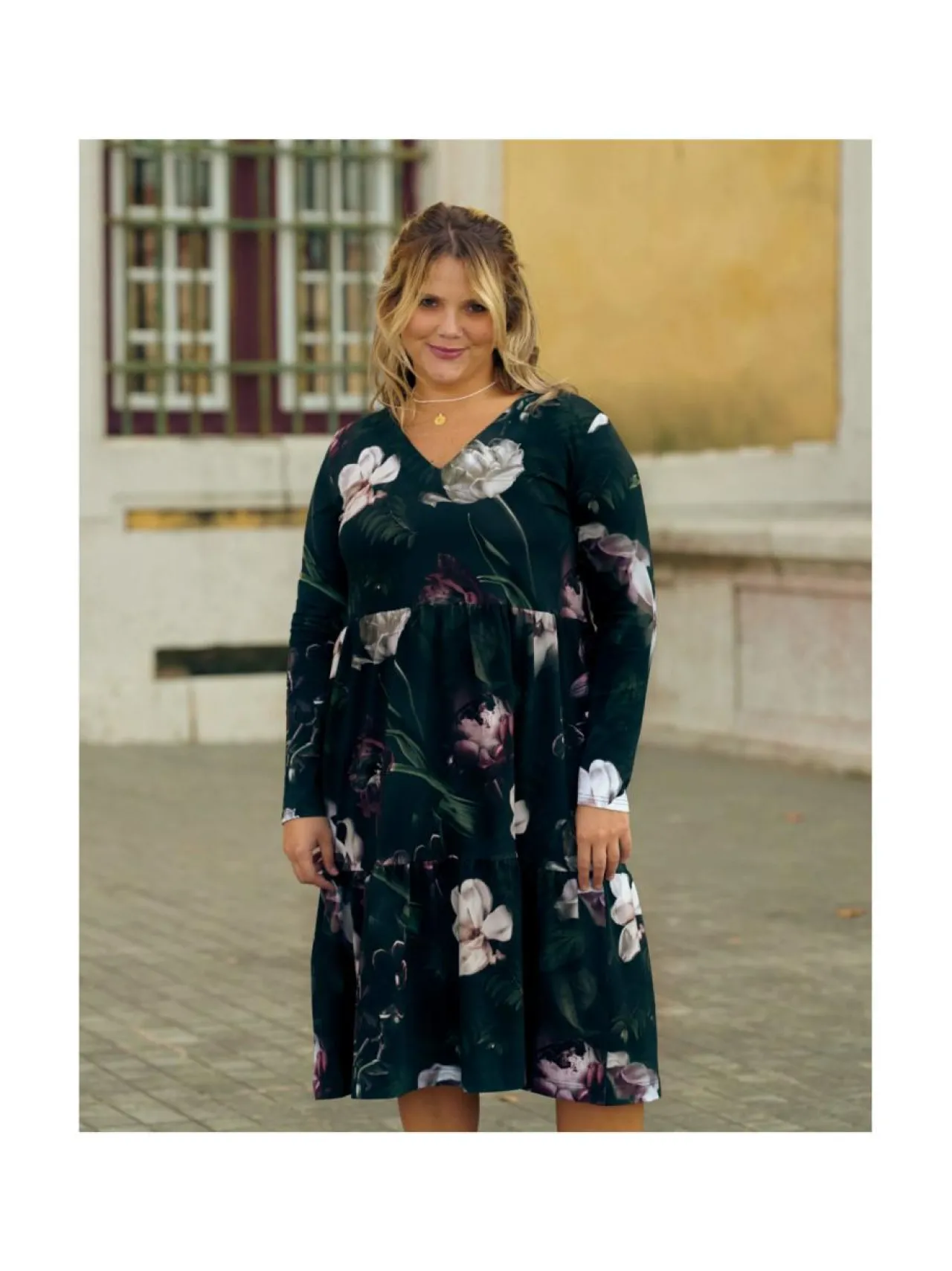 Nakoa Amélie Dress kerrosmekko,^ Mekot