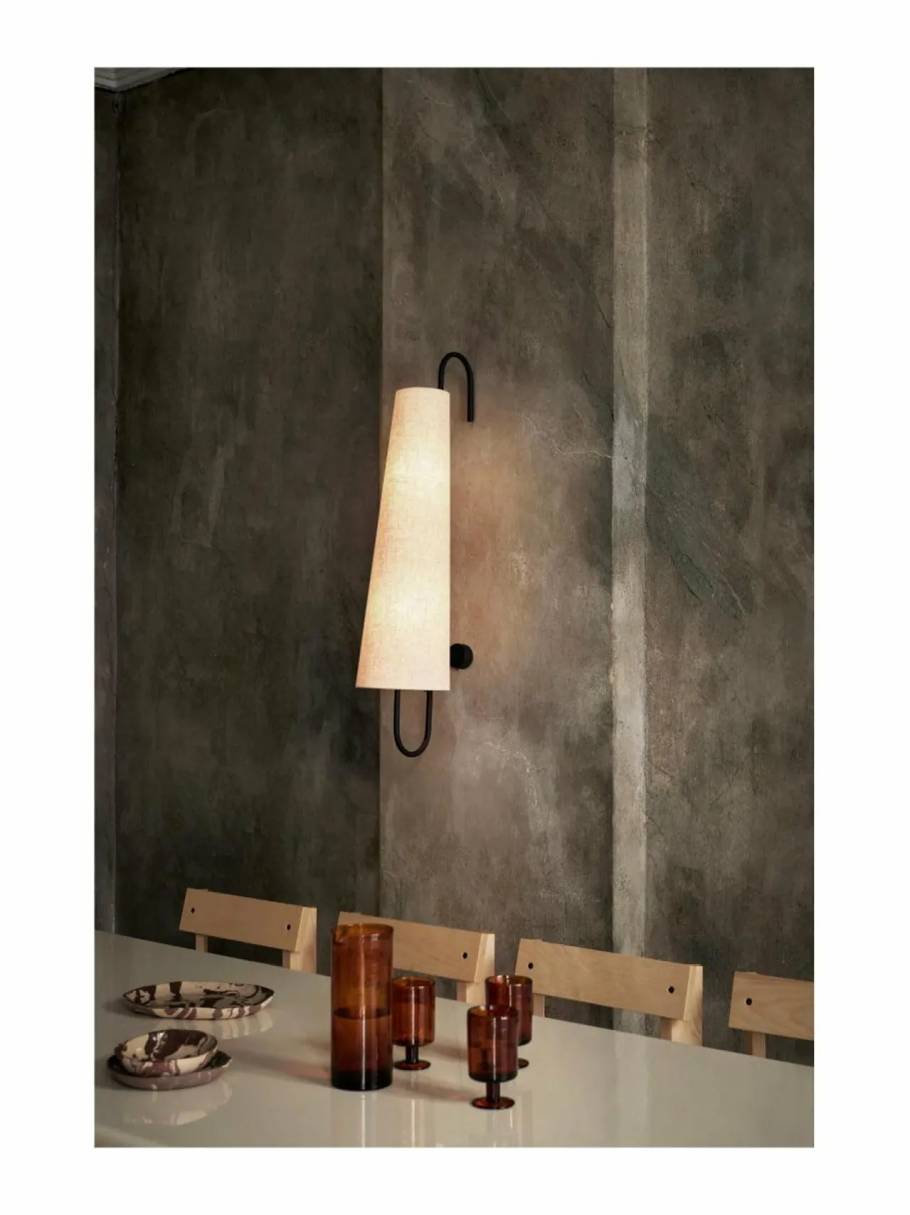 Ferm Living Ancora 100 -seinävalaisin^ Seinävalaisimet