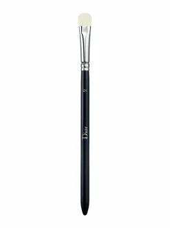 Meikkaustarvikkeet<DIOR Backstage Eyeshadow Shader Brush -sivellin