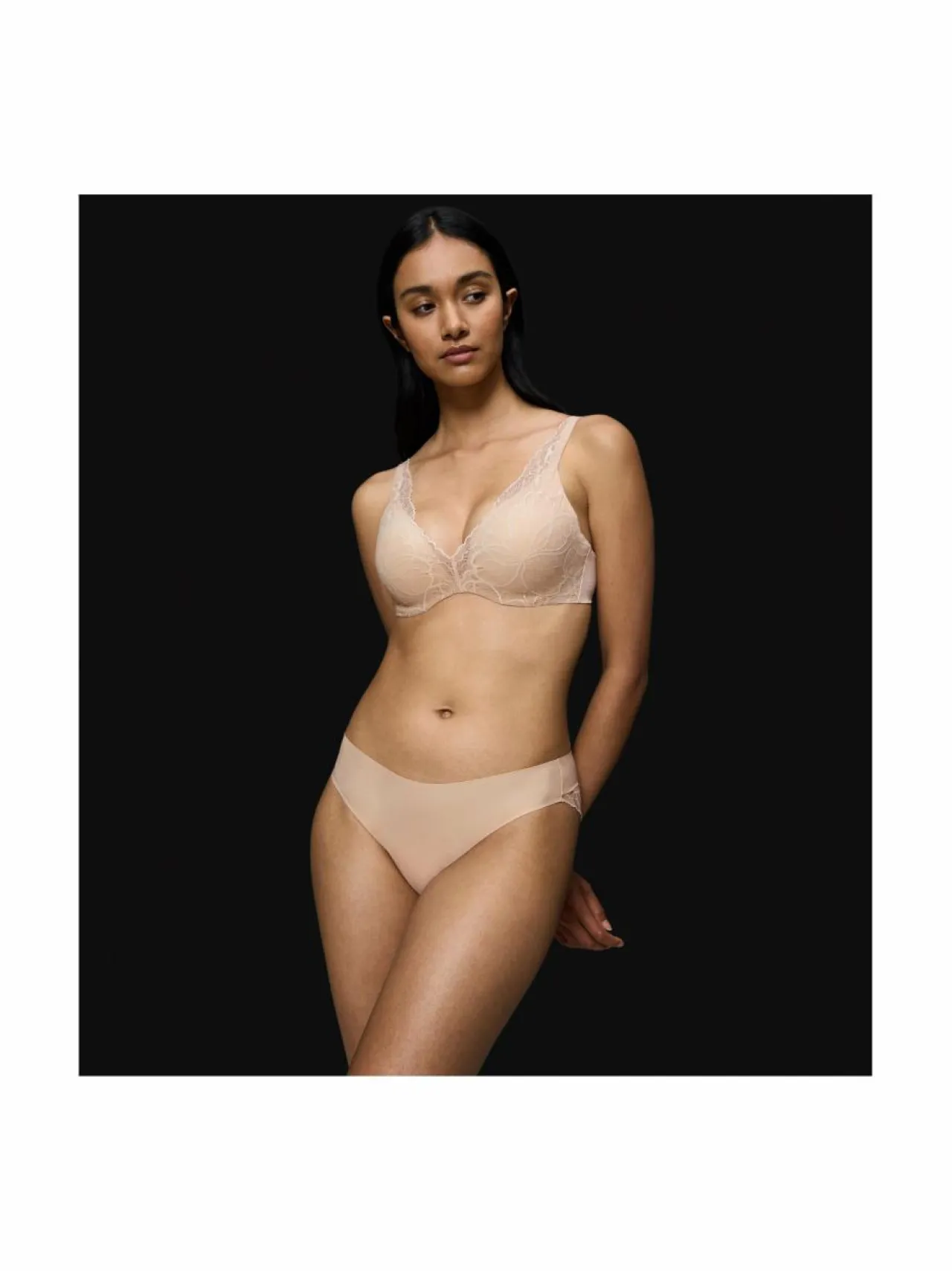 Alusvaatteet & -Asut<Triumph Body Make-Up Illusion -pitsirintaliivit 00NZ NUDE BEIGE