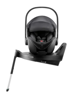 Turvaistuimet<Britax Baby-Safe Pro turvakaukalo ja Vario Base 5Z telakka LUX WARM CARAMEL