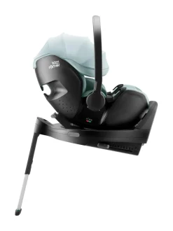 Turvaistuimet<Britax Baby-Safe Pro turvakaukalo ja Vario Base 5Z telakka LUX WARM CARAMEL