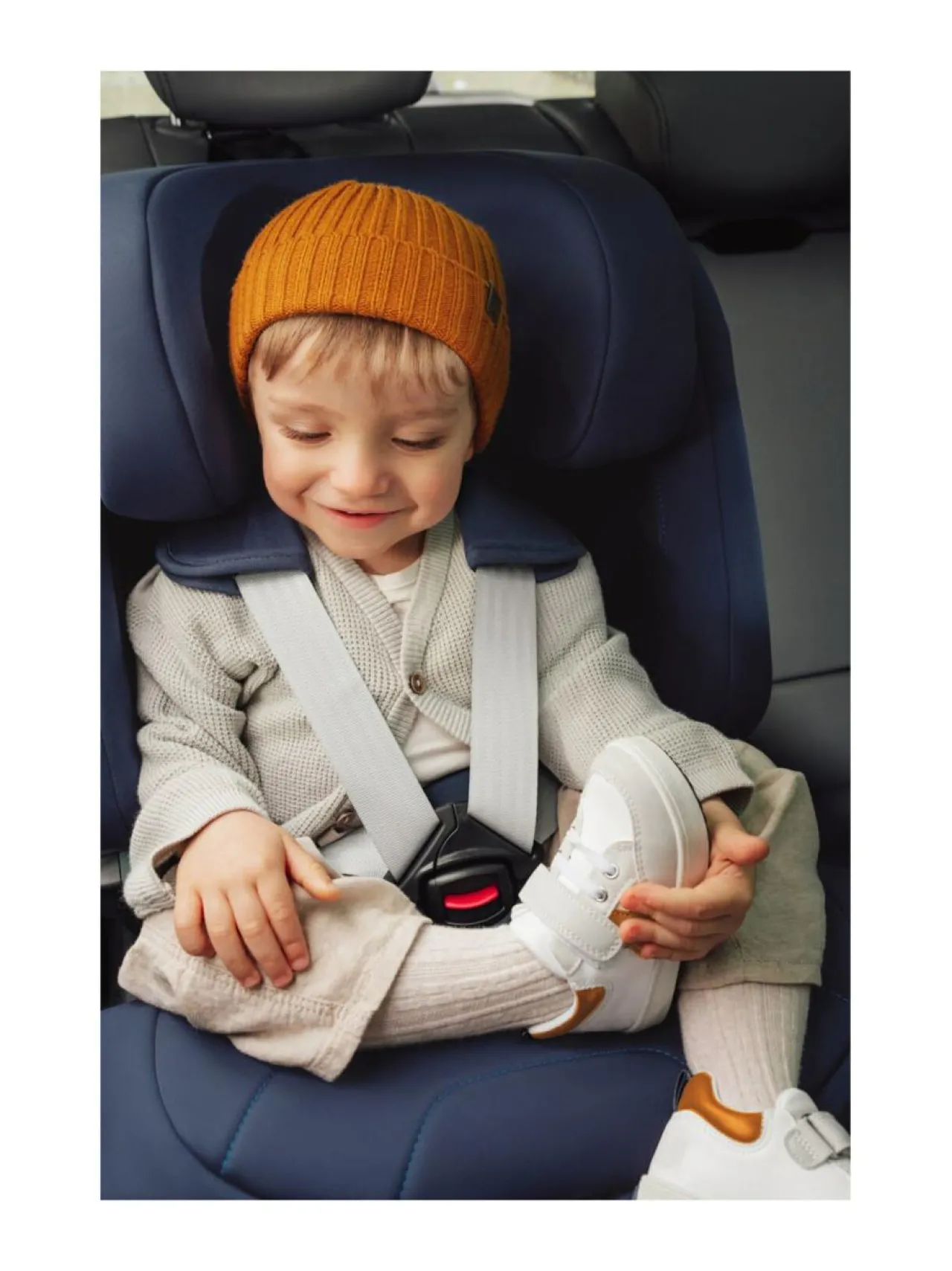 Britax Versafix turvaistuin (76-150cm)^ Turvaistuimet