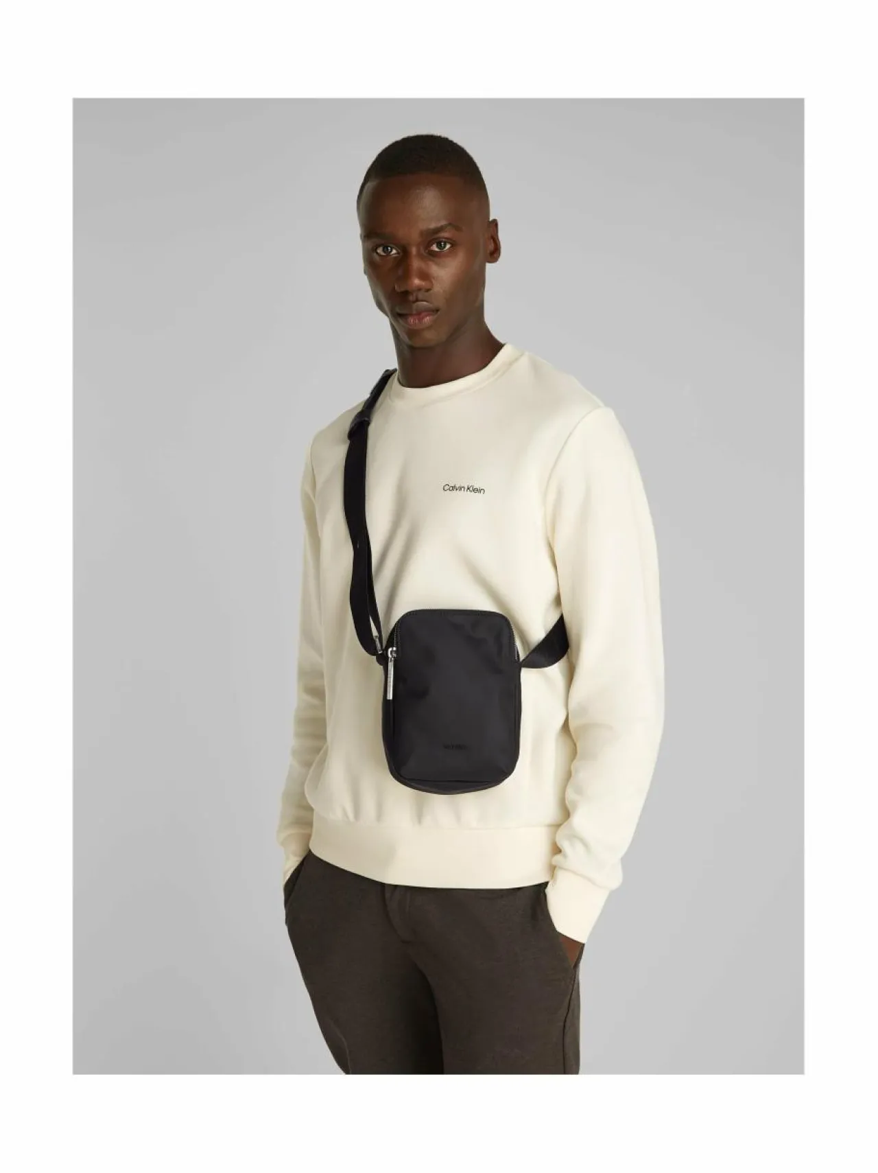 Calvin Klein Bags & Accessories Business Tech Reporter XS -laukku^ Lompakot & Kotelot