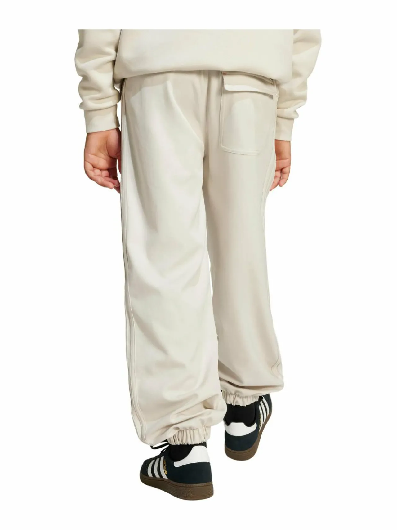 Housut & Jumpsuitit<adidas Originals Cargo-housut JC9073 ALUMIN