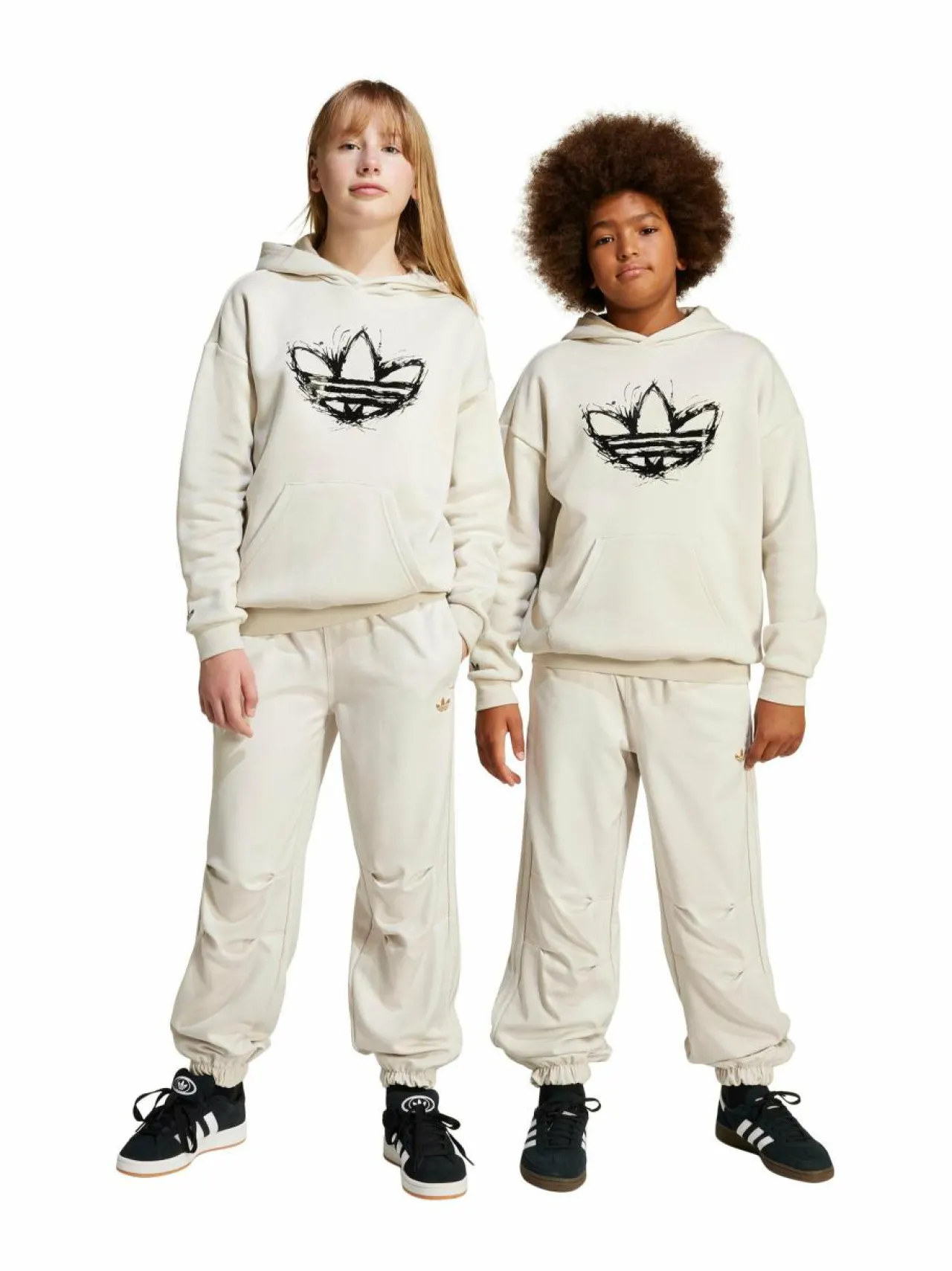 Housut & Jumpsuitit<adidas Originals Cargo-housut JC9073 ALUMIN