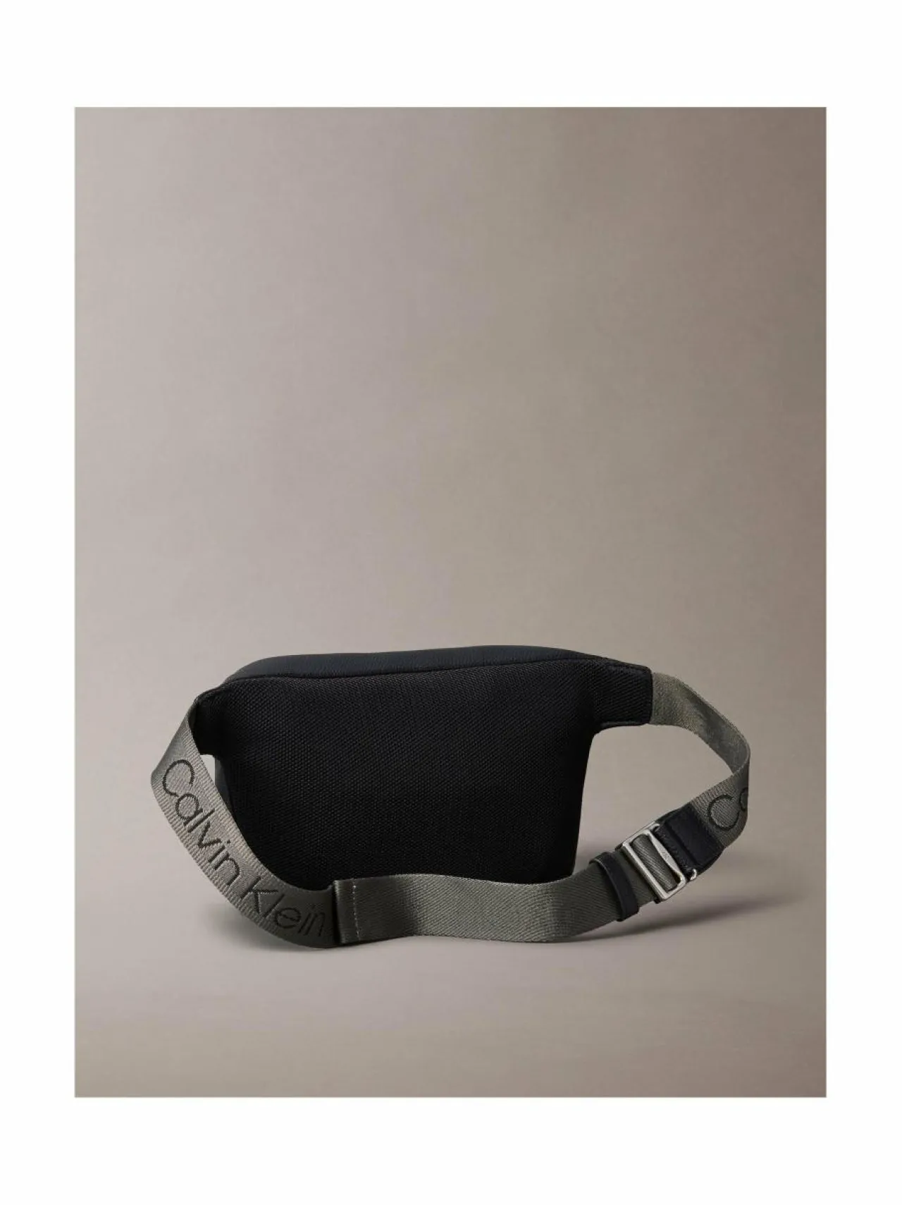 Laukut<Calvin Klein Bags & Accessories Cargo-vyölaukku UB1 BLACK/BLACK
