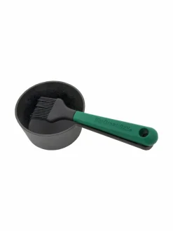 Grillit & Grillitarvikkeet<Big Green Egg Cast Iron Sauce Pot with Basting Brush -kastikepata ja silkoniharja