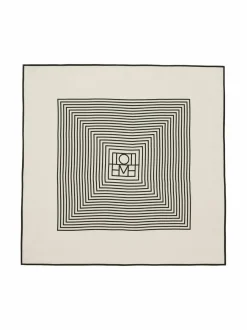 Huivit & Kaulaliinat<TOTEME Centered Monogram -silkkihuivi CREME MONOGRAM 901