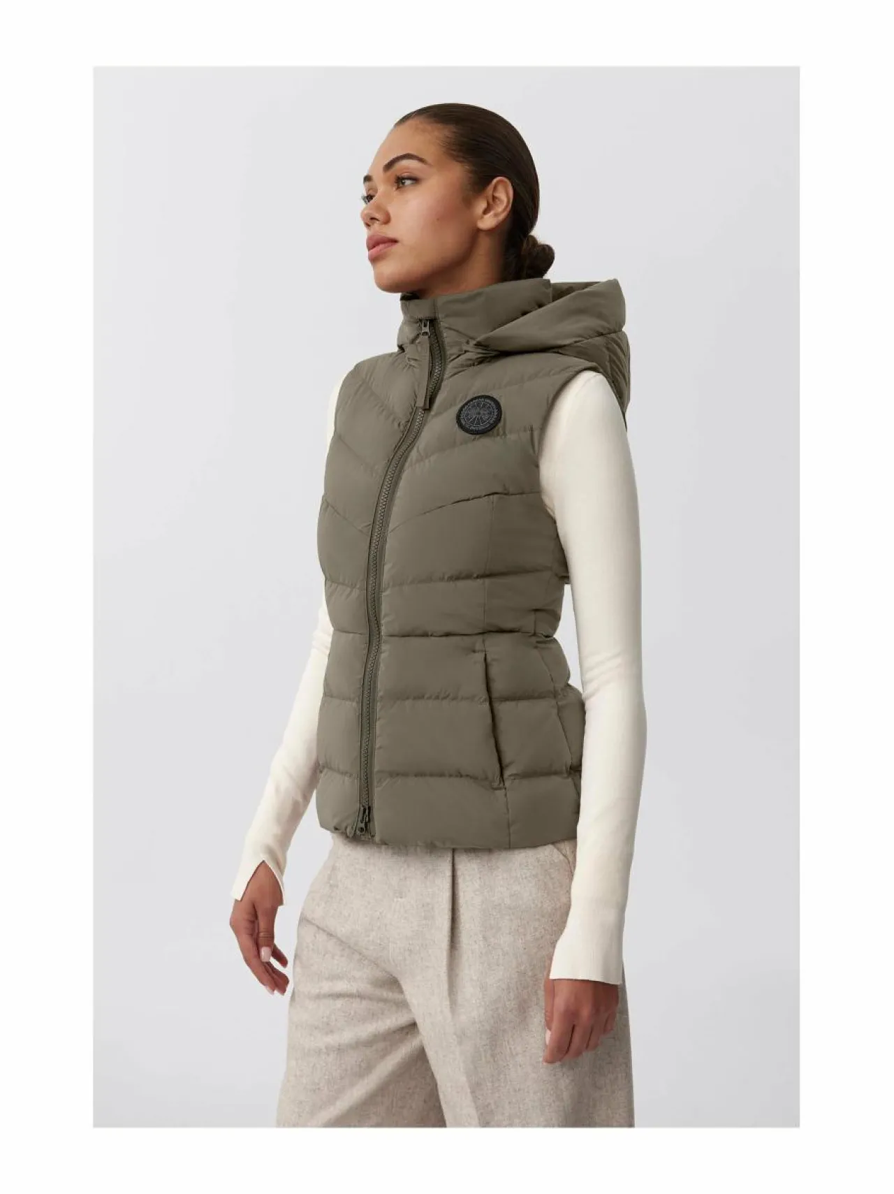 Urheilutakit|Takit<Canada Goose Clair-untuvaliivi 1664 SMOKEY SAGE SAUGE FUMÉE