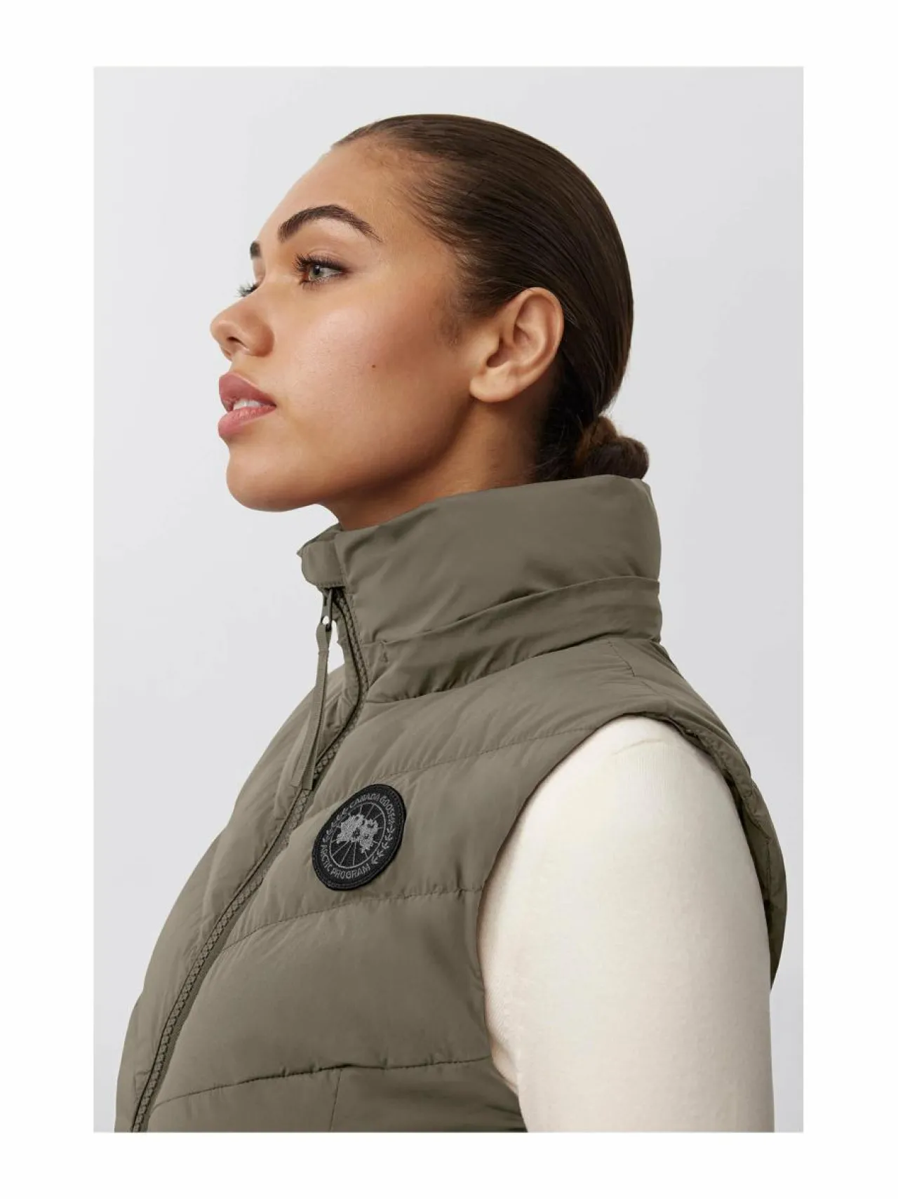 Urheilutakit|Takit<Canada Goose Clair-untuvaliivi 1664 SMOKEY SAGE SAUGE FUMÉE
