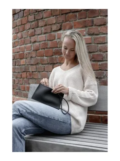 Käsilaukut<MIIKO Clutch-laukku MUSTA