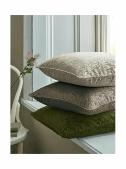 William Morris At Home Cushion Strawberry Thief Embossed -sisustustyyny 50 x 50 cm^ Sisustustyynyt