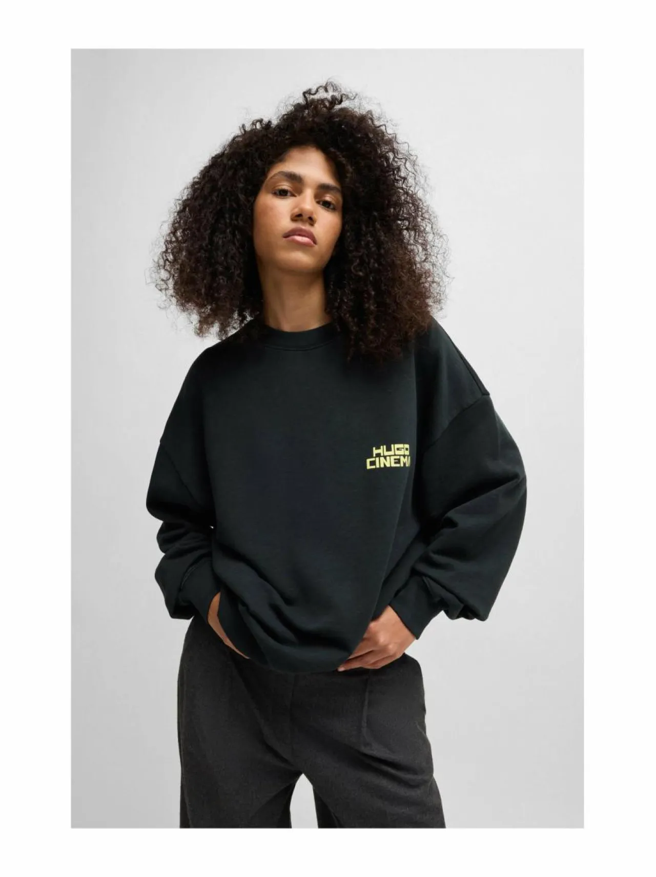 Paidat, Hupparit & Colleget<HUGO Dargentix-collegepaita 001 BLACK