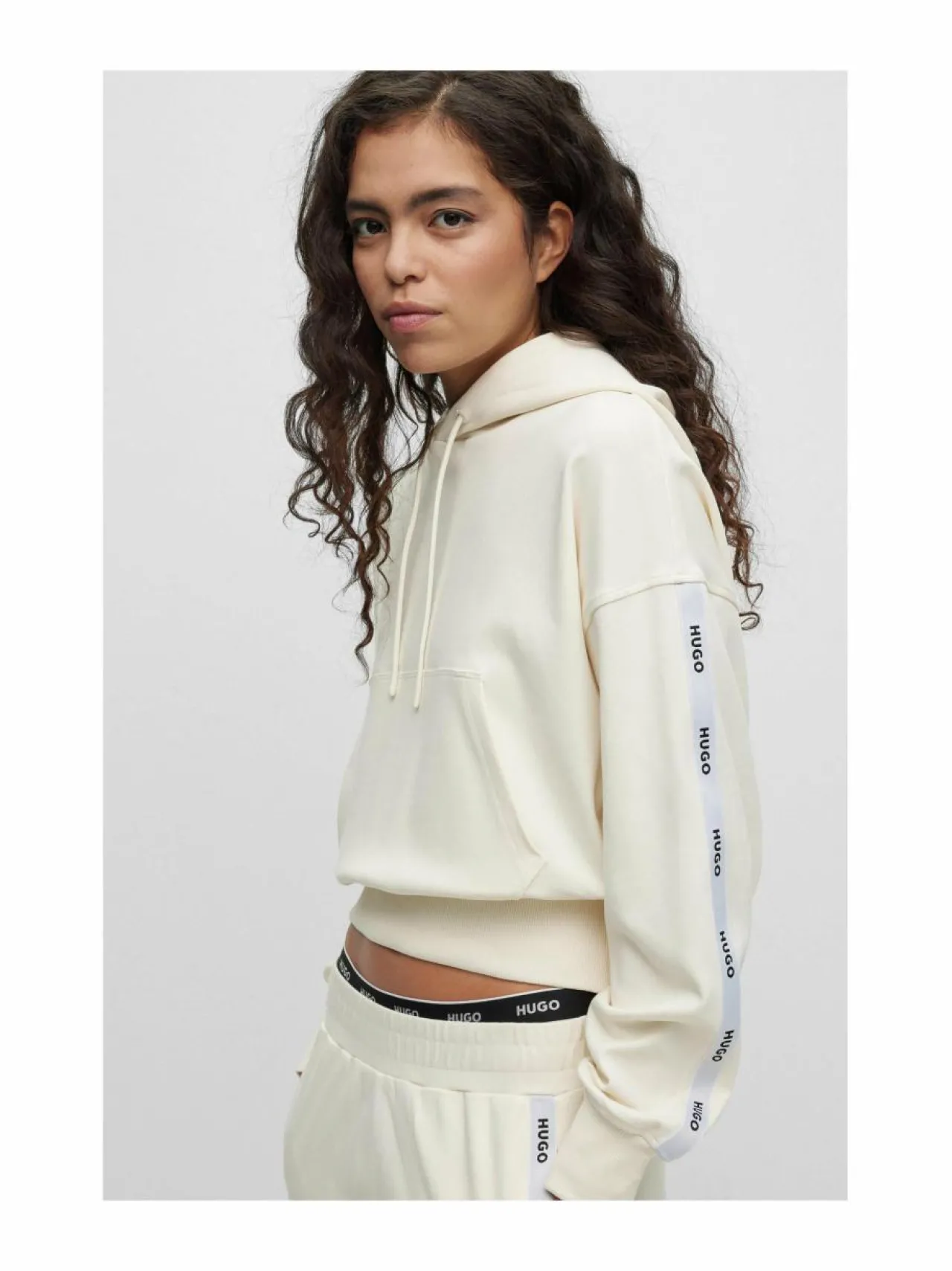 Paidat, Hupparit & Colleget<HUGO Defira-huppari 110 OPEN WHITE