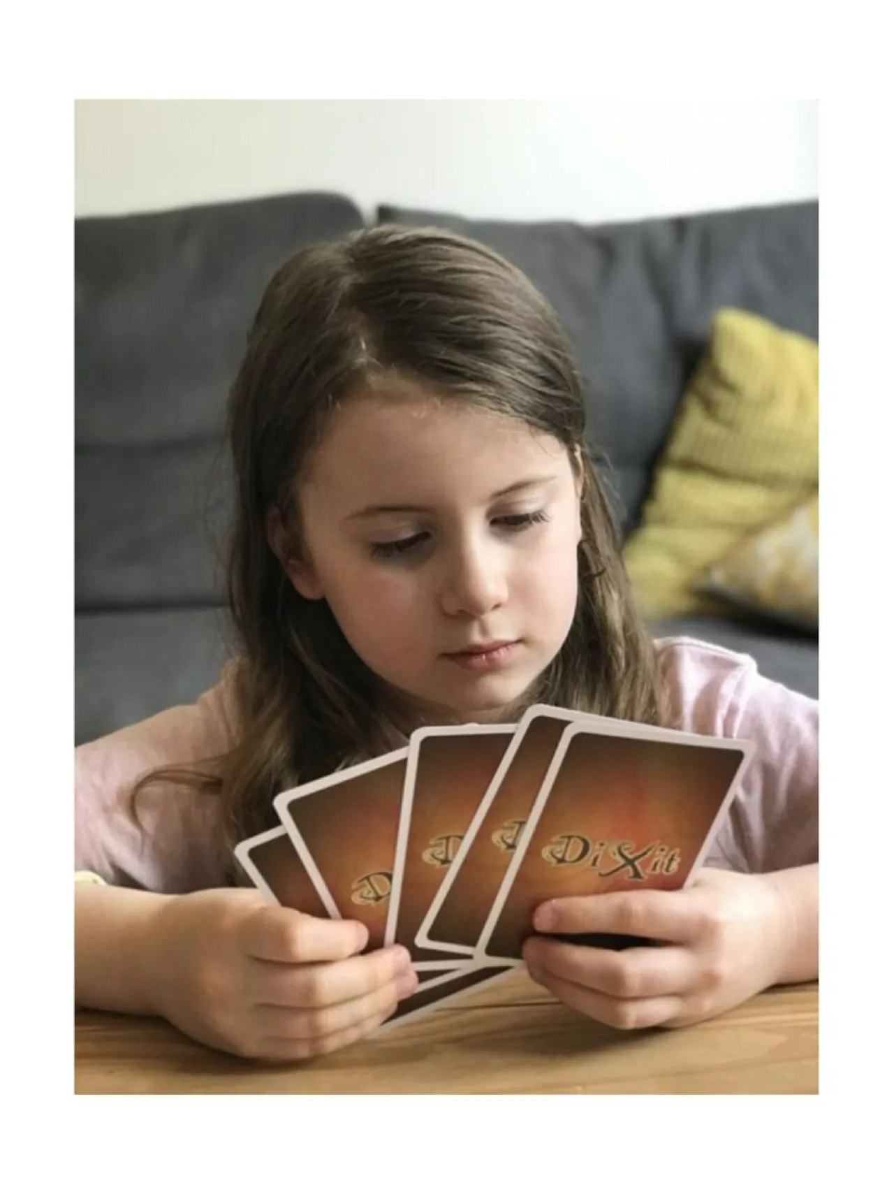 ASMODEE DIXIT lautapeli (suomenkielinen)^ Pelit