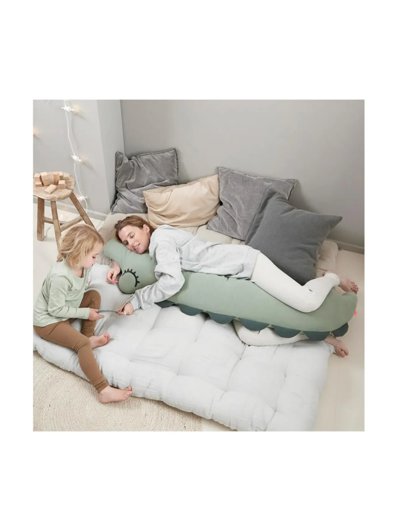 Kalusteet<Done by Deer comfy pillow vartalotyyny