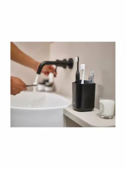Kylpyhuonetarvikkeet<Joseph Joseph EasyStore Toothbrush Caddy -hammasharjateline 12,7 x 9 x 9 cm MATT BLACK