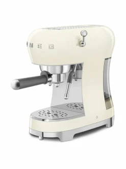 Kahvin- & Vedenkeittimet<Smeg ECF02-espressokone CREAM