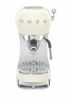 Kahvin- & Vedenkeittimet<Smeg ECF02-espressokone CREAM