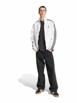 Paidat, Hupparit & Colleget<adidas Originals Essentials t-paita JW0971 BLACK