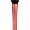 Real Techniques Expert Face Brush -meikkivoidesivellin^ Meikkaustarvikkeet
