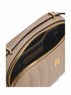 Käsilaukut<Tommy Hilfiger Feminine Camera Bag -laukku AFE COASTAL TAUPE