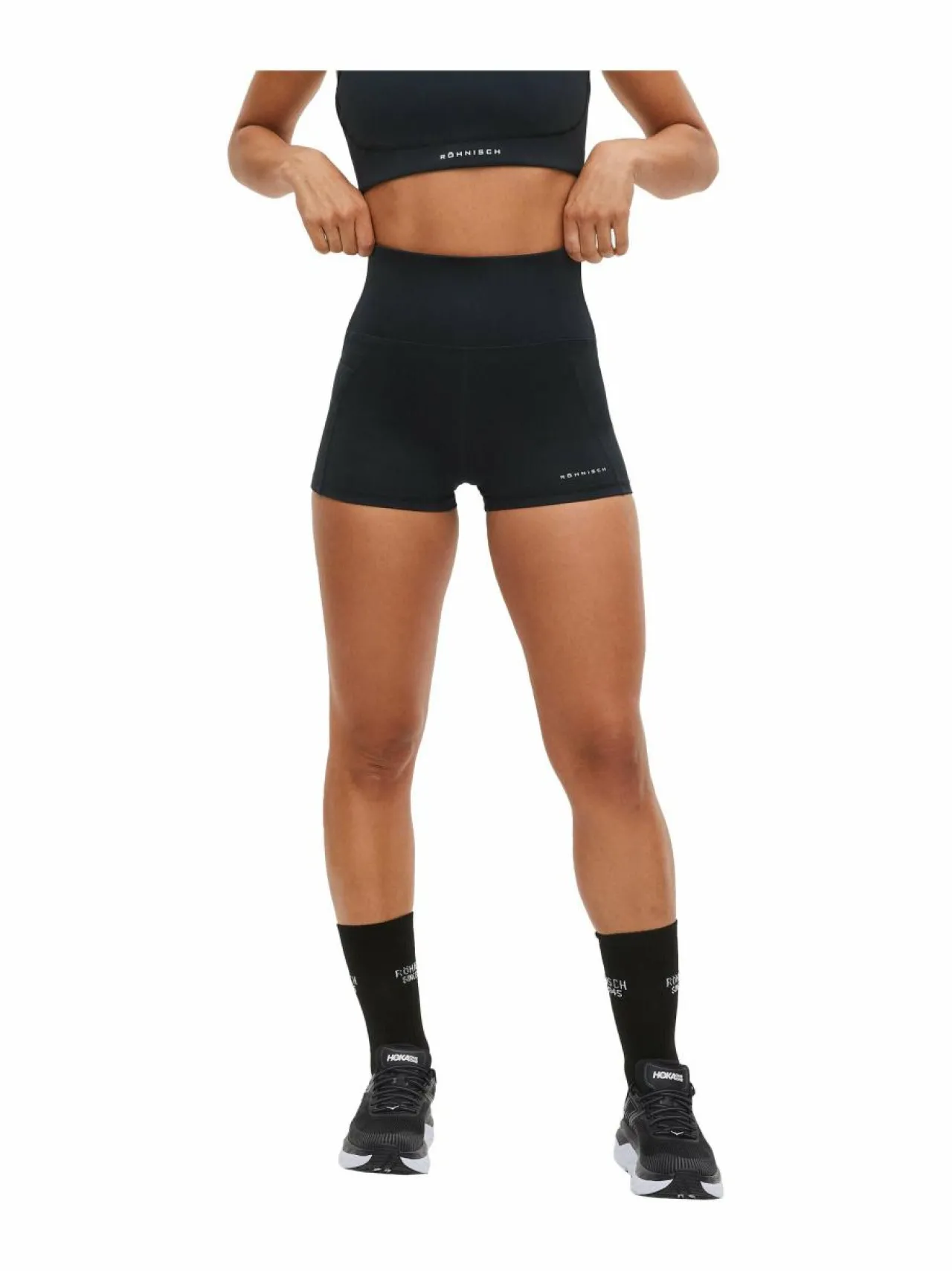 Urheiluhousut & Treenitrikoot<Röhnisch Flattering Curved Hotpants -lyhyet treenitrikoot 0001 BLACK