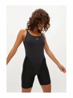 Paidat, Hupparit & Colleget<Röhnisch Flattering String -body BLACK