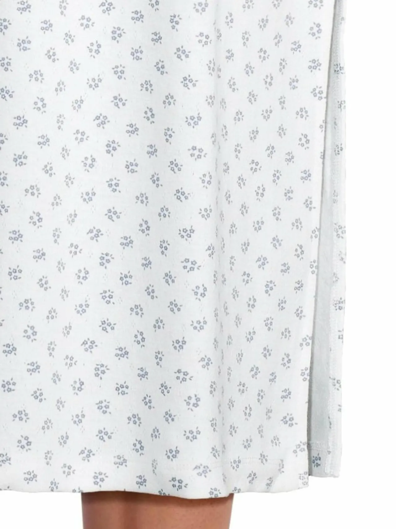 Yö- & Oloasut<A+more Flavia-yöpaita OFFWHITE/BLUE FLOWERPRINT