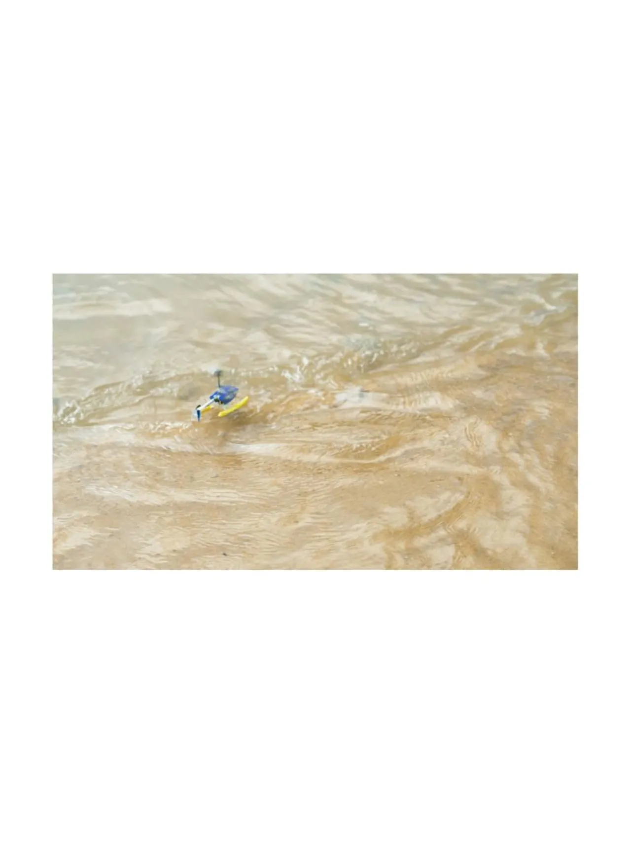 Autot Ja Muut Ajoneuvot<FLYBOTIC Kauko-ohjattava helikopteri Aqua Blaze, 22 cm