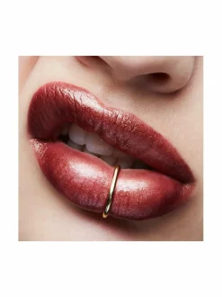 Huulet<MAC Frost Lipstick -huulipuna 3 g