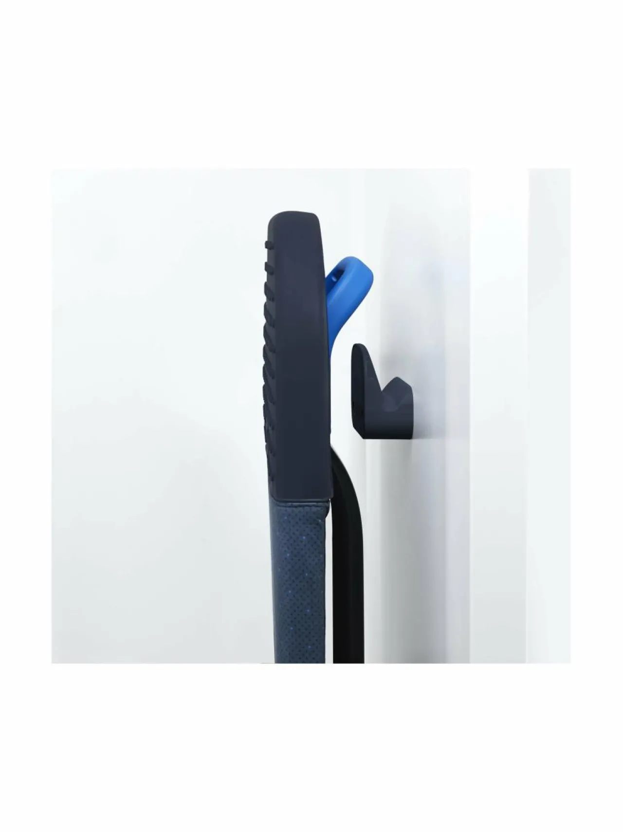 Joseph Joseph Glide Plus Easy-Store -silityslauta^ Pyykkihuolto
