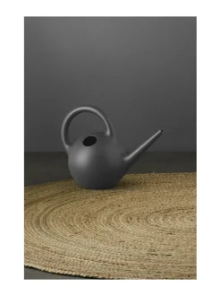 Työkalut<Eva Solo Outdoor Globe kastelukannu 2,5 l Dark Grey HARMAA
