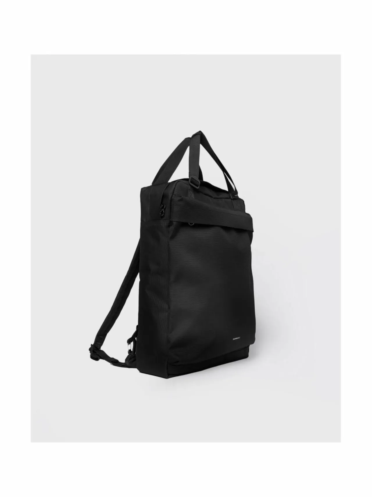 Laukut<Sandqvist Go 2-Way Tote -laukku/reppu BLACK BLACK