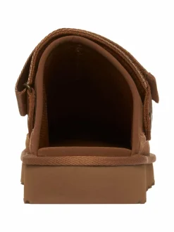 Sandaalit<UGG Goldencoast Clog II -sandaalit CHE CHESTNUT