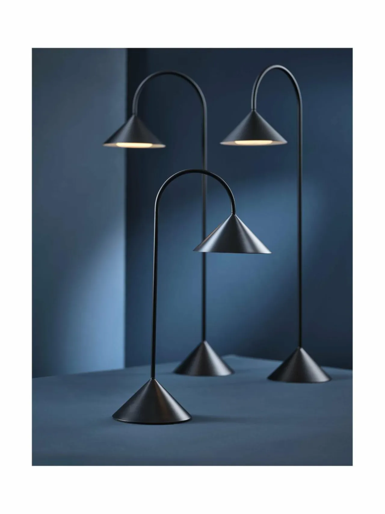 Frandsen Grasp Portable -valaisin 72 cm^ Pöytävalaisimet