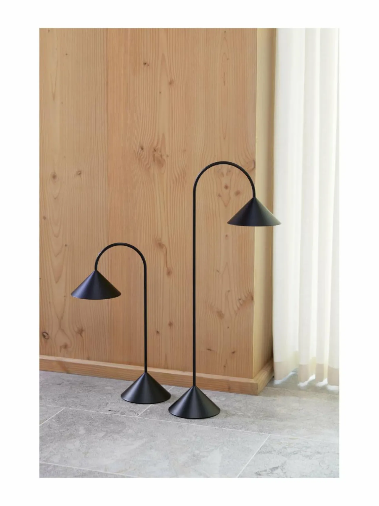 Frandsen Grasp Portable -valaisin 72 cm^ Pöytävalaisimet
