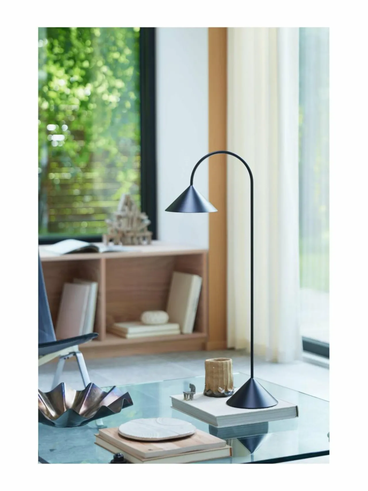 Frandsen Grasp Portable -valaisin 72 cm^ Pöytävalaisimet