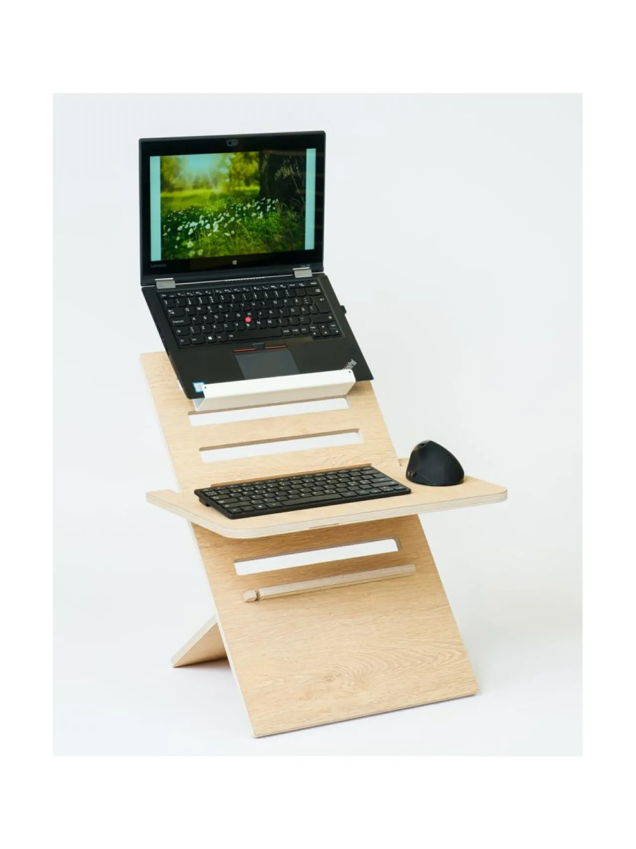 Hima Furniture Hima Lifter Laptop/tabletti pidike -^ Työpöydät