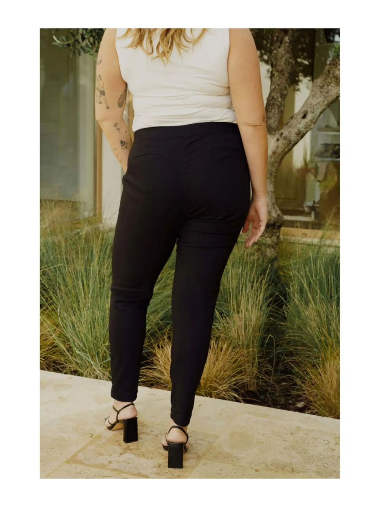 Nakoa Isadora Trousers, Black^ Housut