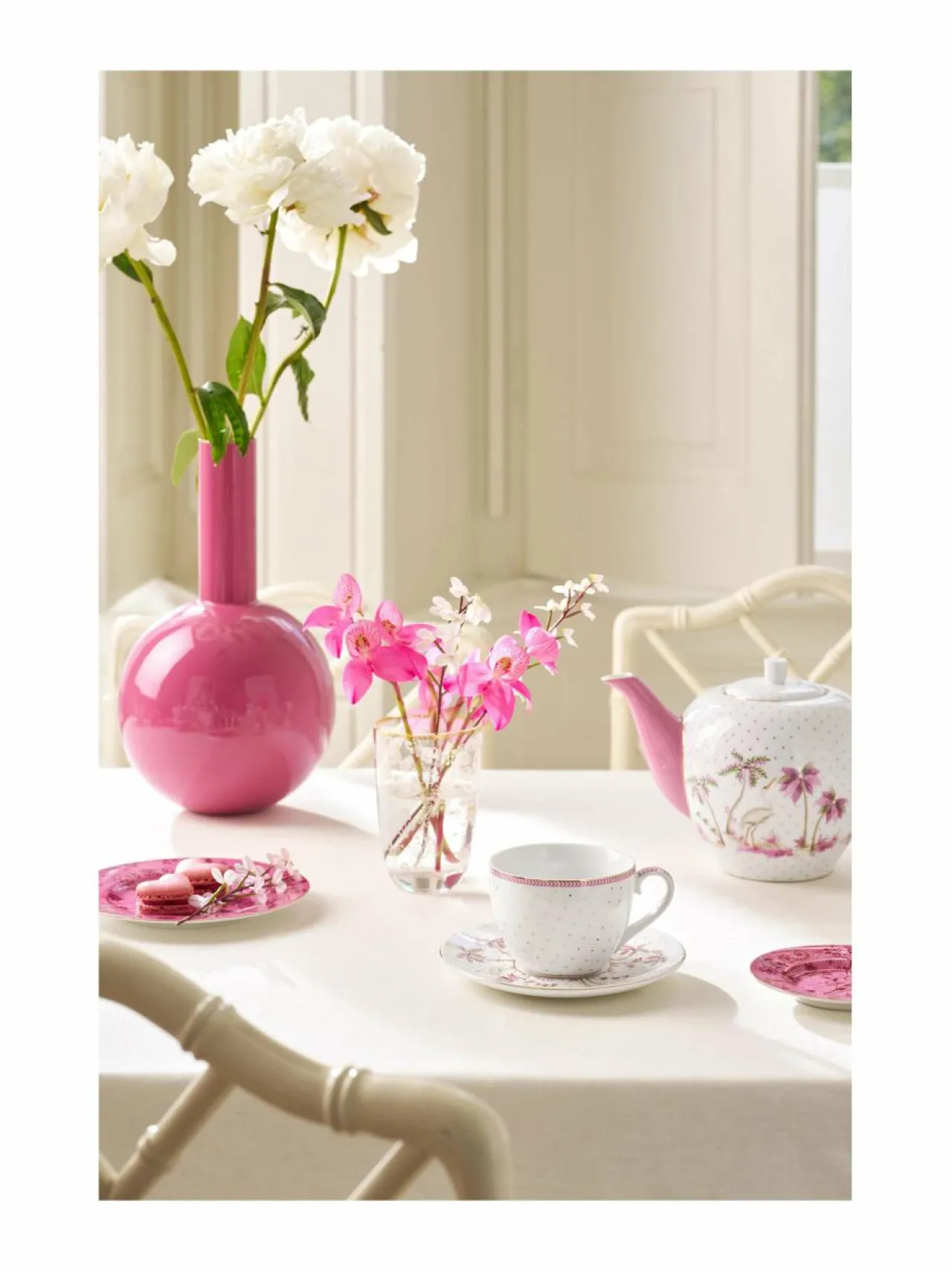 PIP Studio Jolie Dots - kuppi ja lautanen 280 ml^ Mukit & Kupit & Asetit