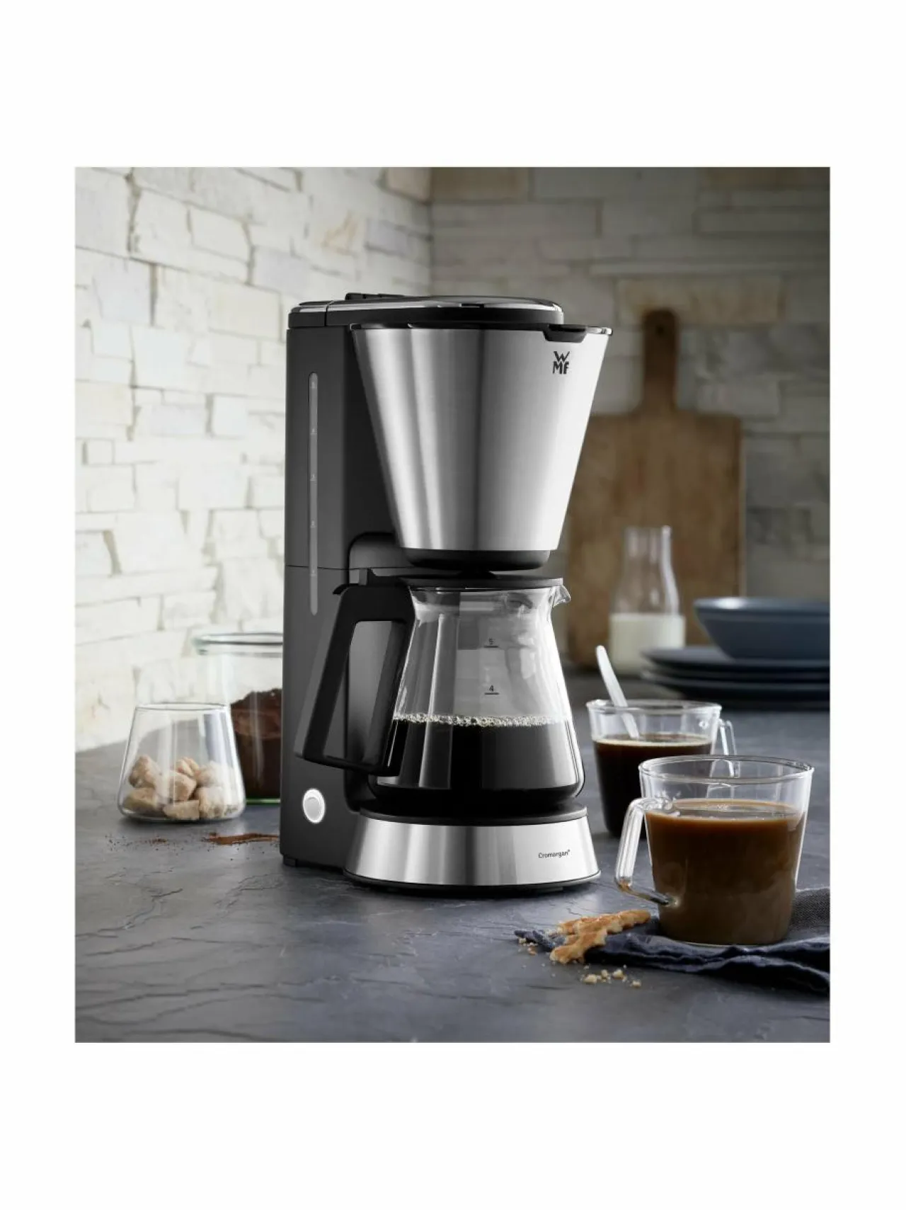 Kahvin- & Vedenkeittimet<WMF KITCHENminis® Aroma -5 kupin kahvinkeitin STEEL, BLACK
