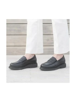 Pomar KREPPI Naisten loaferit^ Kävelykengät & Loaferit