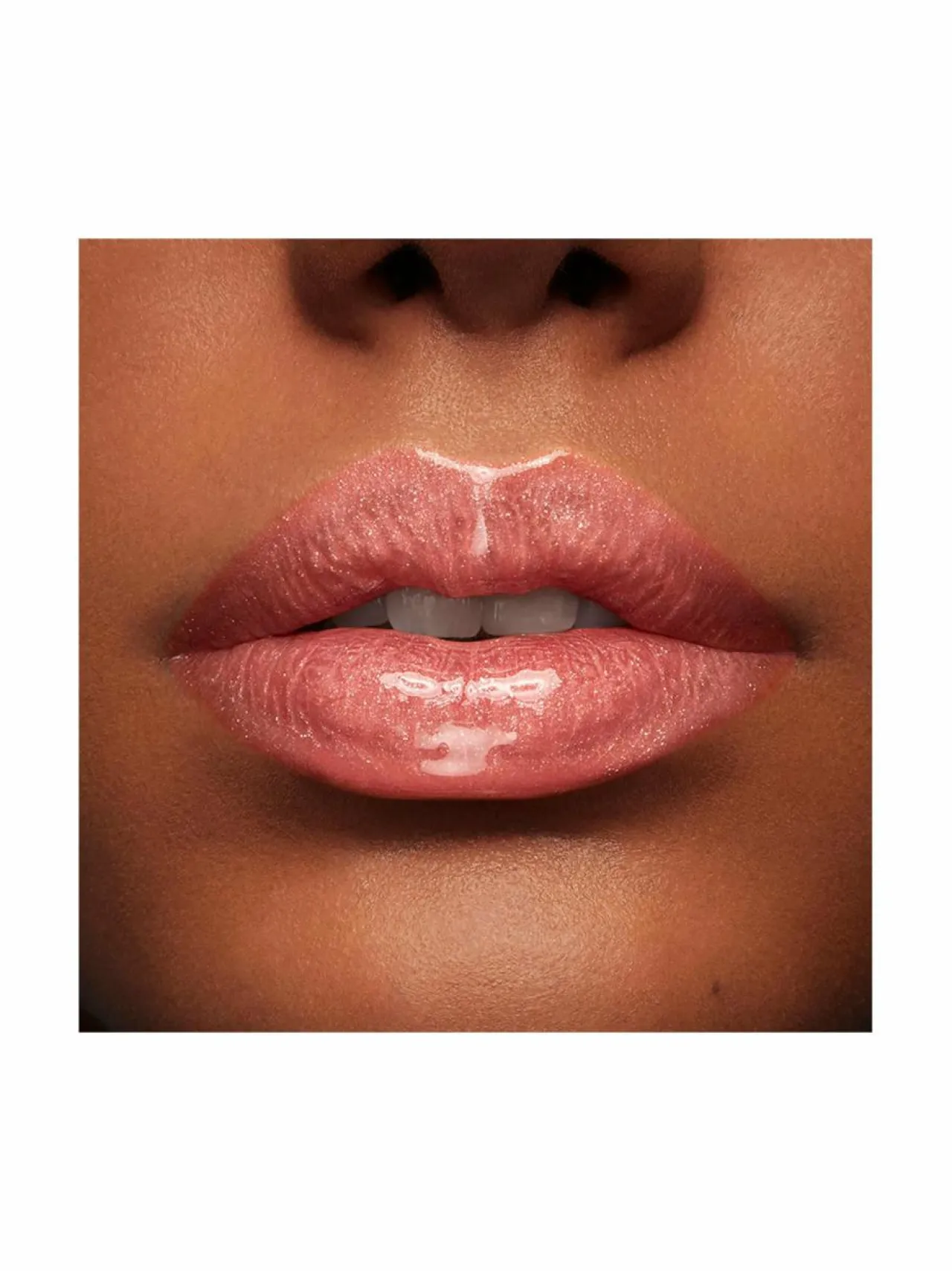 Lancôme L'Absolu Gloss Sheer -nestemäinen huulipuna^ Huulet
