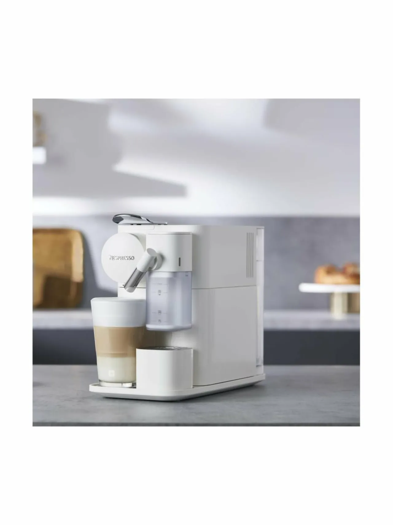 Kahvin- & Vedenkeittimet<Nespresso Lattissima One Evo -kahvikone WHITE