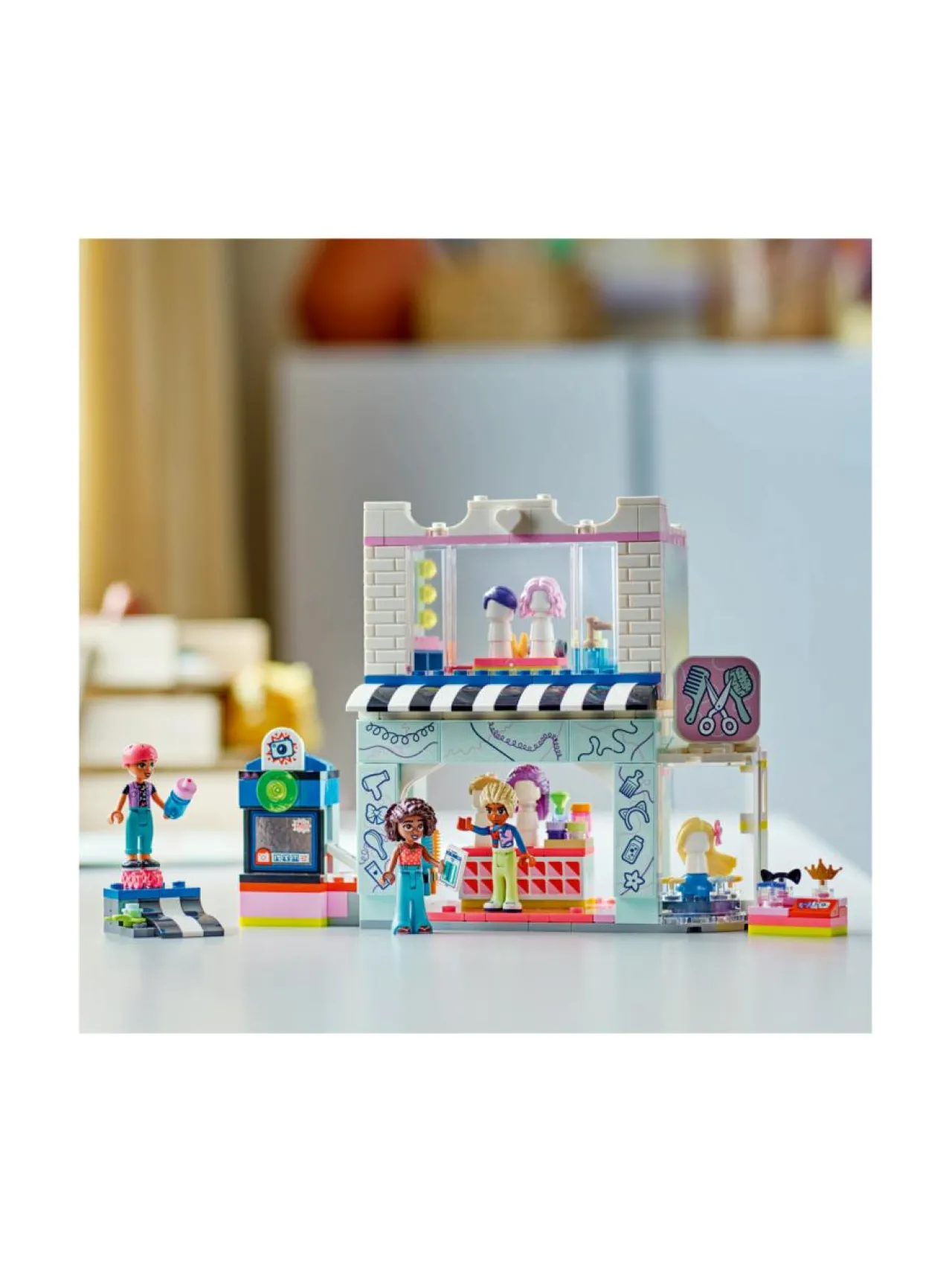 LEGO FRIENDS Kampaamo ja asusteliike 42662^ Rakennussarjat