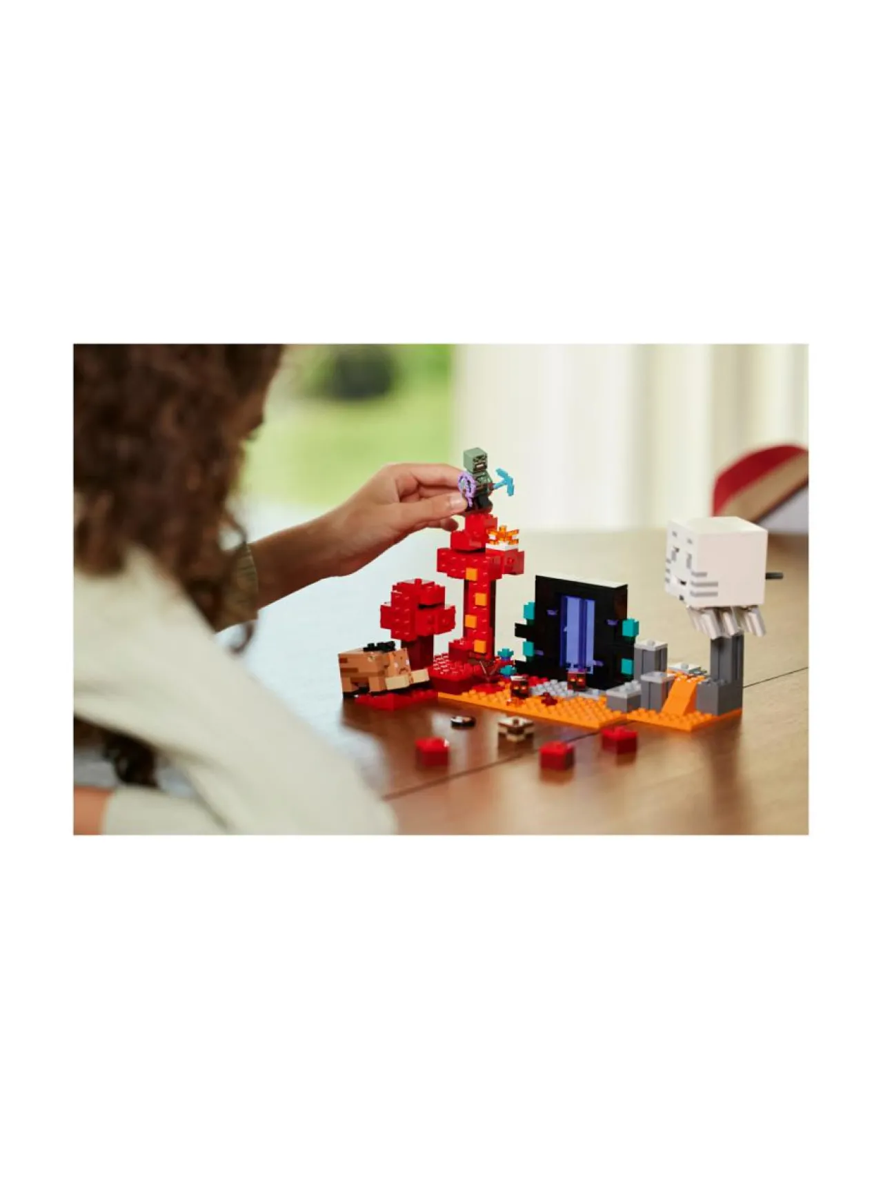 Rakennussarjat<LEGO MINECRAFT Hornaportaalin väijytys 21255